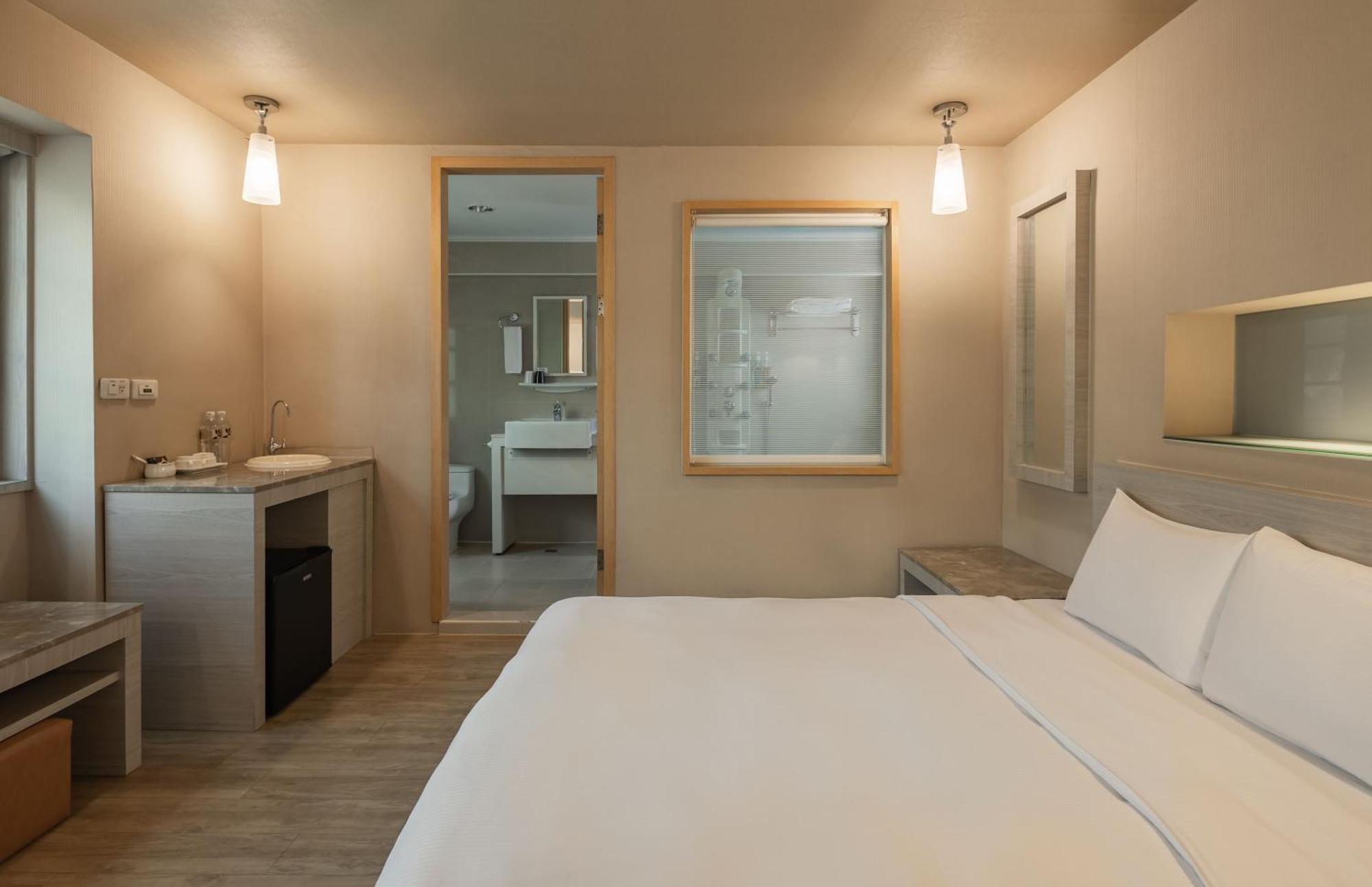 Kindness Hotel - Hanshen Kaohsiung Pokój zdjęcie