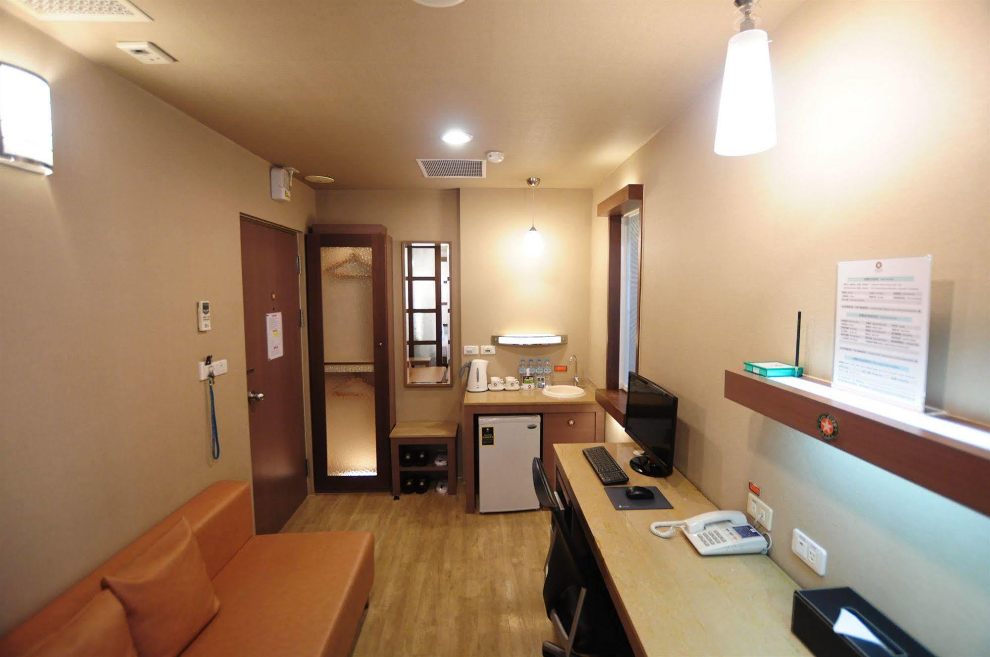 Kindness Hotel - Hanshen Kaohsiung Zewnętrze zdjęcie